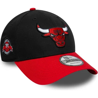 Chicago Bulls NBA New Era 9FORTY Side Patch justerbar sort og rød buet kasket