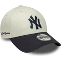 cappellino-curvo-beige-e-blu-navy-regolabile-9forty-side-script-dei-new-york-yankees-mlb-di-new-era