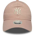 verstellbare-rosa-gebogene-kappe-fur-damen-9twenty-dye-denim-der-new-york-yankees-mlb-von-new-era
