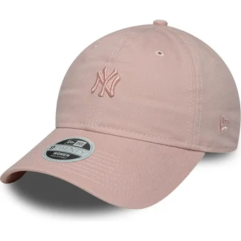 New Era New York Yankees MLB 9TWENTY Mini Washed justerbar lyserød kvindekasket med buet skygge og lyserødt logo