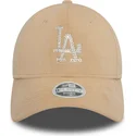 beige-justerbar-kvindehue-med-buet-skygge-9forty-velour-diamante-los-angeles-dodgers-mlb-fra-new-era
