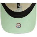 beige-og-gron-justerbar-kvindekasket-9twenty-world-series-cooperstown-los-angeles-dodgers-mlb-fra-new-era