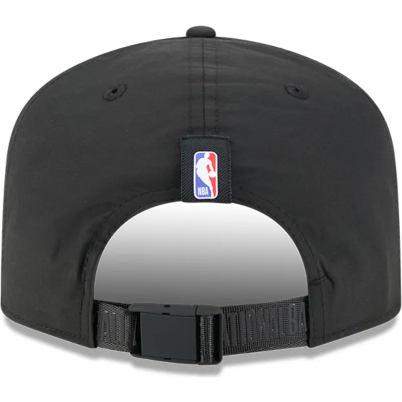 cappellino-curvo-nero-regolabile-19twenty-draft-2025-di-chicago-bulls-nba-di-new-era