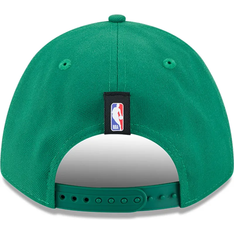 grune-gebogene-snapback-kappe-9forty-m-crown-draft-2025-der-boston-celtics-nba-von-new-era