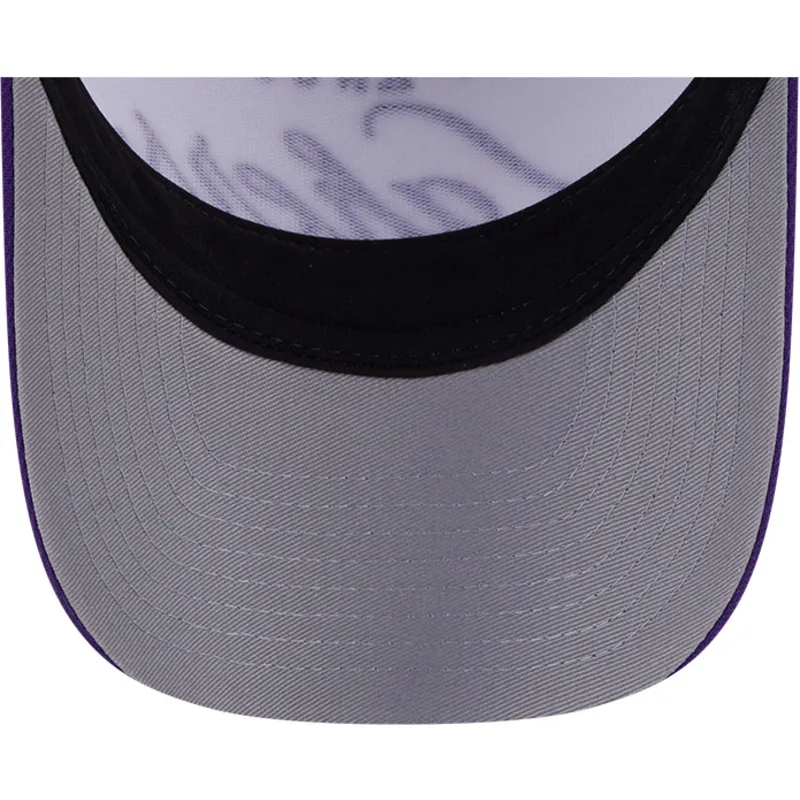 vit-och-violett-bojd-skarm-snapback-keps-9forty-m-crown-draft-2025-los-angeles-lakers-nba-fran-new-era