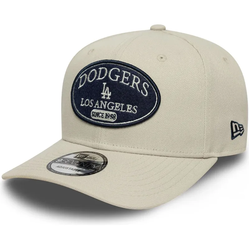 beige-gebogene-snapback-kappe-9seventy-stretch-snap-patch-der-los-angeles-dodgers-mlb-von-new-era