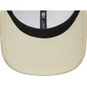 cappellino-curvo-blu-e-beige-snapback-9seventy-stretch-snap-lifestyle-di-racing-bulls-f1-team-formula-1-di-new-era