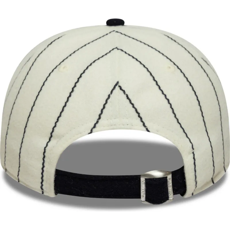 beige-och-marinbla-justerbar-platt-keps-9fifty-retro-crown-heritage-av-new-york-yankees-mlb-fran-new-era