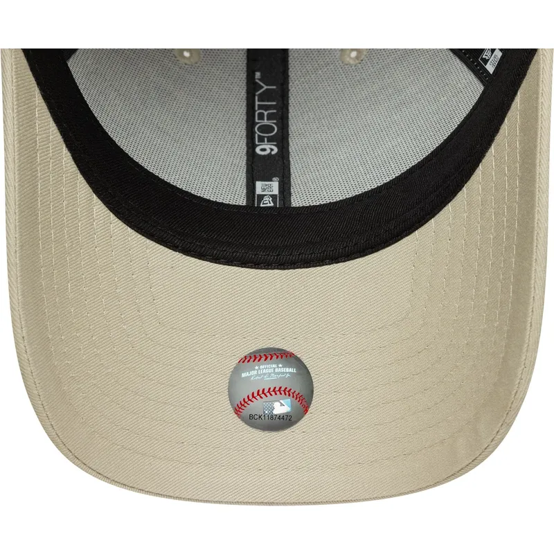 cappellino-con-visiera-curva-beige-regolabile-con-logo-beige-9forty-icon-dragon-dei-los-angeles-dodgers-mlb-di-new-era