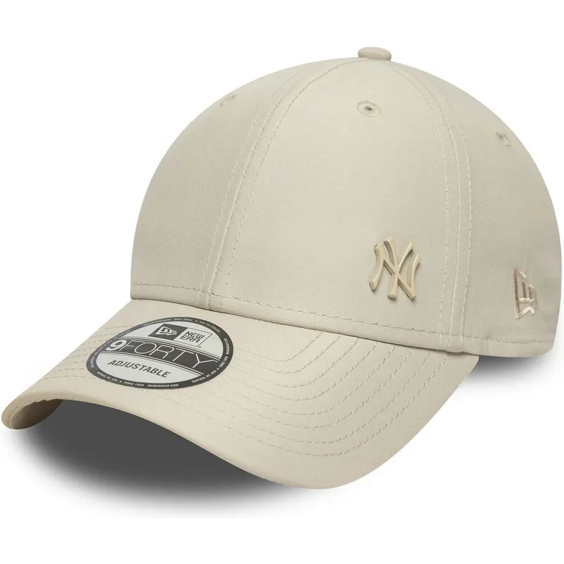 beige-justerbar-bojd-keps-med-beige-logotyp-9forty-tonal-flawless-new-york-yankees-mlb-fran-new-era