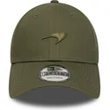 grune-verstellbare-curved-cap-mit-grunem-logo-9forty-seasonal-von-mclaren-racing-formula-1-von-new-era