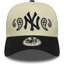 cappellino-curvo-beige-e-blu-marino-snapback-a-frame-paisley-di-new-york-yankees-mlb-di-new-era