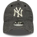 schwarze-verstellbare-curved-cap-9twenty-houndstooth-der-new-york-yankees-mlb-von-new-era