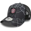 cappellino-trucker-nero-a-frame-all-over-print-del-manchester-united-football-club-premier-league-di-new-era
