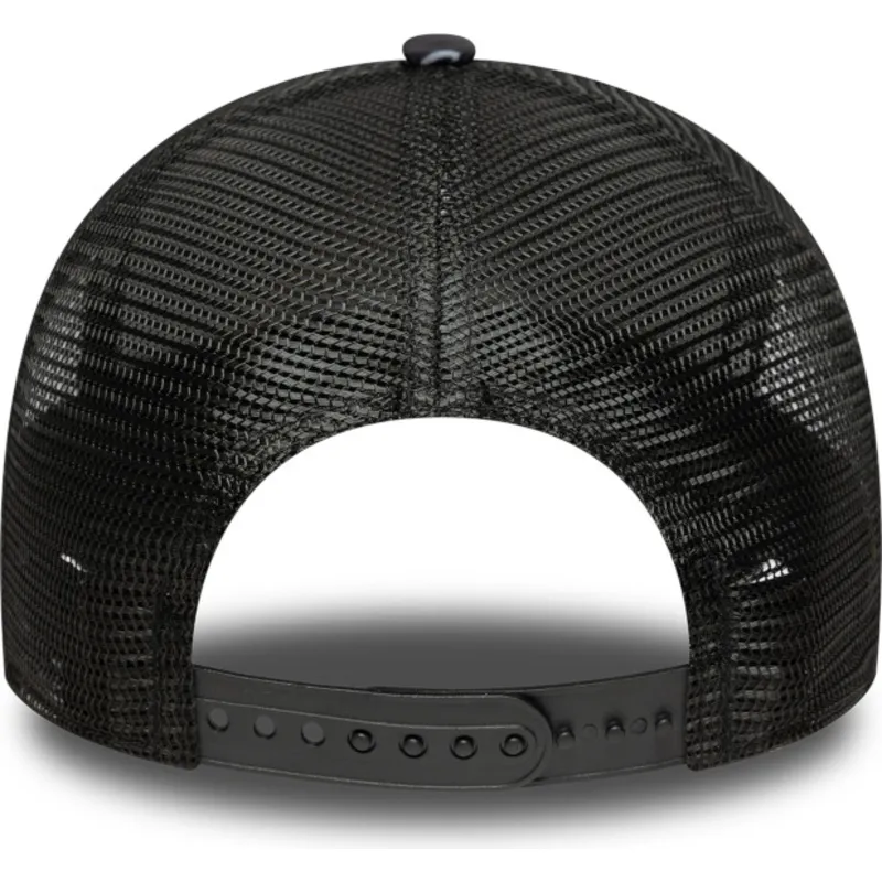 manchester-united-football-club-premier-league-svart-truckerkeps-a-frame-all-over-print-fran-new-era