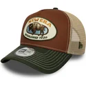 new-era-a-frame-trucker-cap-in-braun-und-grun-mit-buffel-animal-patch