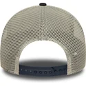 cappellino-trucker-beige-e-blu-navy-a-frame-animal-patch-con-anatra-di-new-era