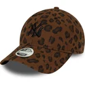 cappellino-curvo-leopardato-regolabile-da-donna-9forty-leopard-cord-dei-new-york-yankees-mlb-di-new-era