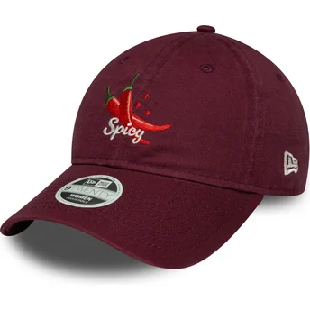 New Era 9TWENTY Phrase Spicy verstellbare Damenkappe in Bordeaux mit gebogenem Schirm