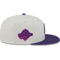 berretto-piatto-beige-e-viola-aderente-59fifty-clr-dvlp-dei-new-york-yankees-mlb-di-new-era