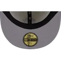 berretto-piatto-beige-e-viola-aderente-59fifty-clr-dvlp-dei-new-york-yankees-mlb-di-new-era