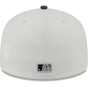 cappello-piatto-beige-e-nero-aderente-59fifty-clr-dvlp-dei-new-york-yankees-mlb-di-new-era