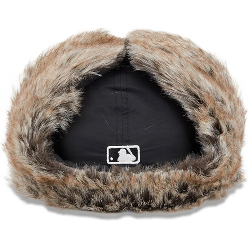schwarze-enganliegende-59fifty-flatcap-winter-dog-ear-der-boston-red-sox-mlb-von-new-era