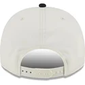 casquette-courbee-beige-et-noire-snapback-9fifty-a-frame-chainstitch-chicago-blackhawks-nhl-new-era