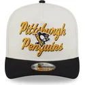 cappellino-visiera-curva-beige-e-nero-snapback-9fifty-a-frame-chainstitch-di-pittsburgh-penguins-nhl-di-new-era