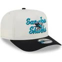 cappellino-visiera-curva-beige-e-nero-snapback-9fifty-a-frame-chainstitch-di-san-jose-sharks-nhl-di-new-era