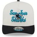 cappellino-curvo-beige-e-nero-snapback-9fifty-a-frame-chainstitch-dei-san-jose-sharks-nhl-di-new-era