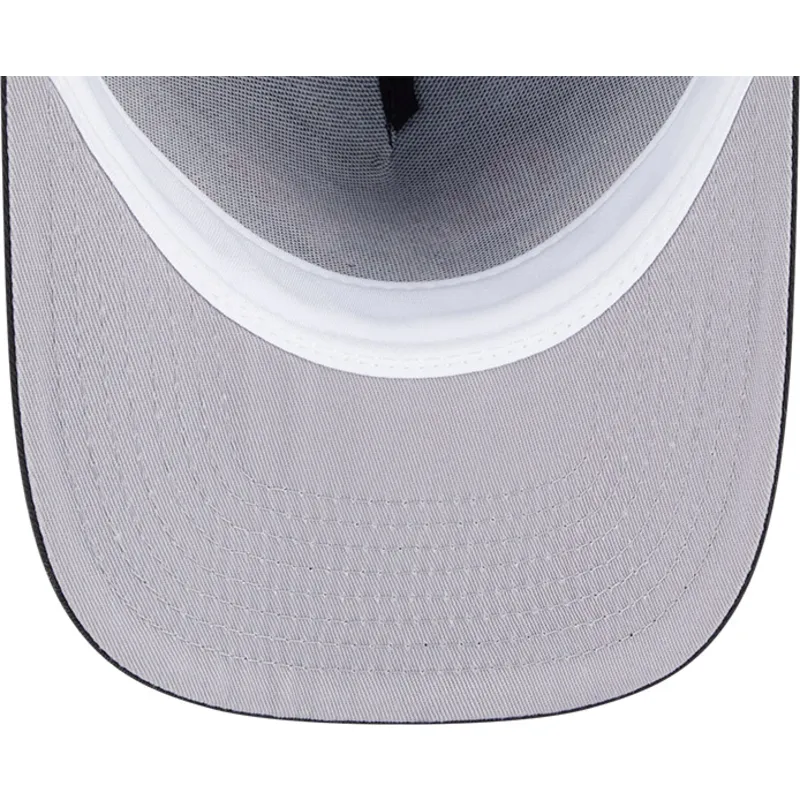 svart-kurvad-snapback-keps-9fifty-a-frame-chainstitch-fran-chicago-blackhawks-nhl-av-new-era