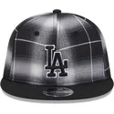czarna-czapka-z-plaskim-daszkiem-snapback-9fifty-retro-crown-plaid-los-angeles-dodgers-mlb-od-new-era