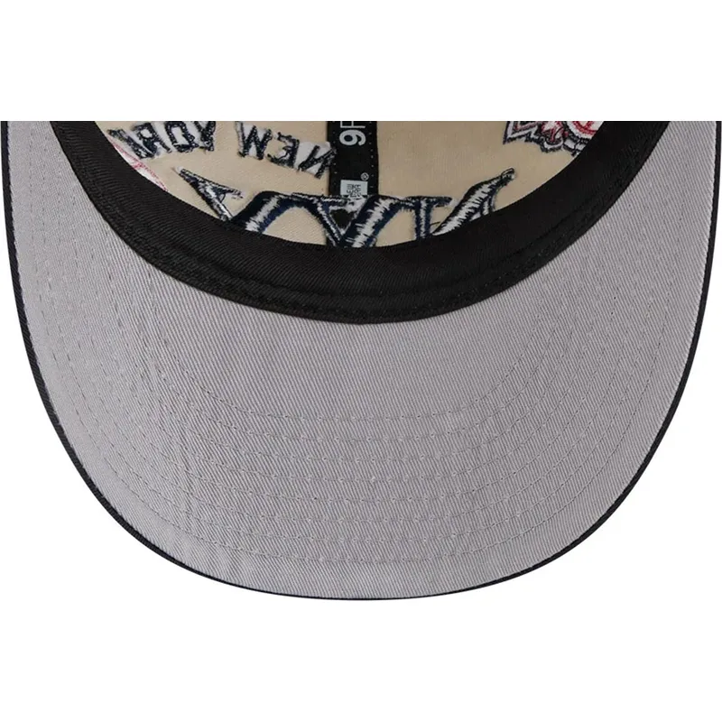 cappellino-curvo-beige-e-blu-marino-snapback-9fifty-retro-crown-scatter-di-new-york-yankees-mlb-di-new-era