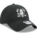 cappellino-curvo-nero-regolabile-9twenty-stamp-degli-anaheim-ducks-nhl-di-new-era