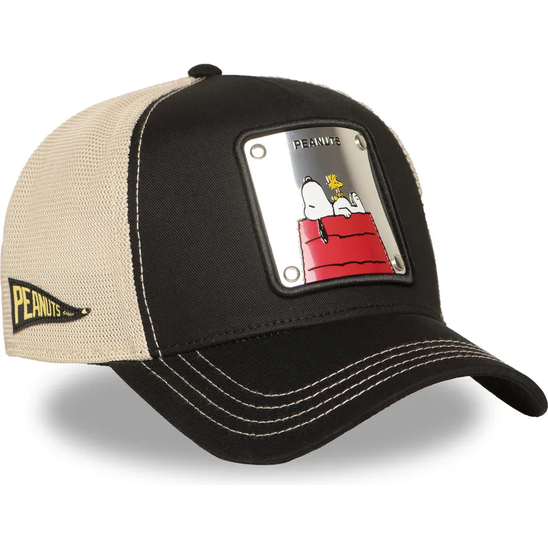 cappellino-trucker-nero-e-beige-snoopy-ed-emilio-pea6-naw6-peanuts-di-capslab
