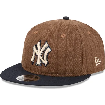 Brun og marineblå justerbar flad kasket 9FIFTY Retro Crown Wool Pinstripe fra New York Yankees MLB fra New Era