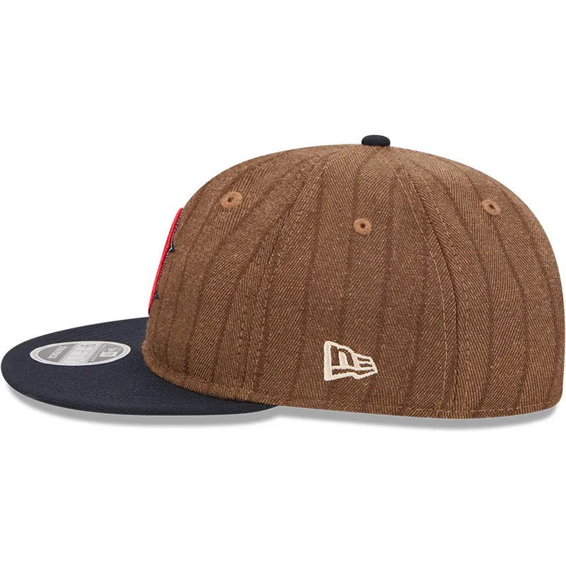braune-und-marineblaue-verstellbare-flache-kappe-9fifty-retro-crown-wool-pinstripe-der-boston-red-sox-mlb-von-new-era braune-und-marineblaue-verstellbare-flache-kappe-9fifty-retro-crown-wool-pinstripe-der-boston-red-sox-mlb-von-new-era