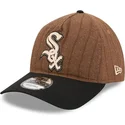 cappellino-curvo-marrone-e-nero-regolabile-9twenty-a-frame-wool-pinstripe-di-chicago-white-sox-mlb-di-new-era