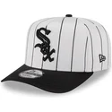 cappello-curvo-bianco-e-nero-snapback-9fifty-a-frame-satin-pinstripe-dei-chicago-white-sox-mlb-di-new-era
