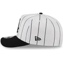 cappellino-curvo-bianco-e-nero-snapback-9fifty-a-frame-satin-pinstripe-dei-chicago-white-sox-mlb-di-new-era