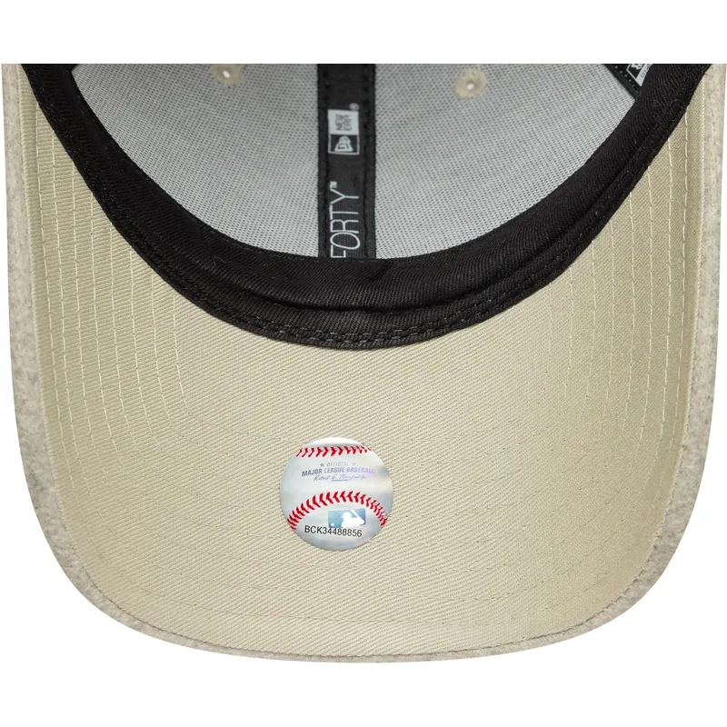 gorra-curva-beige-snapback-9forty-melton-wool-de-new-york-yankees-mlb-de-new-era