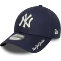 cappellino-curvo-blu-navy-regolabile-9forty-visor-script-dei-new-york-yankees-mlb-di-new-era