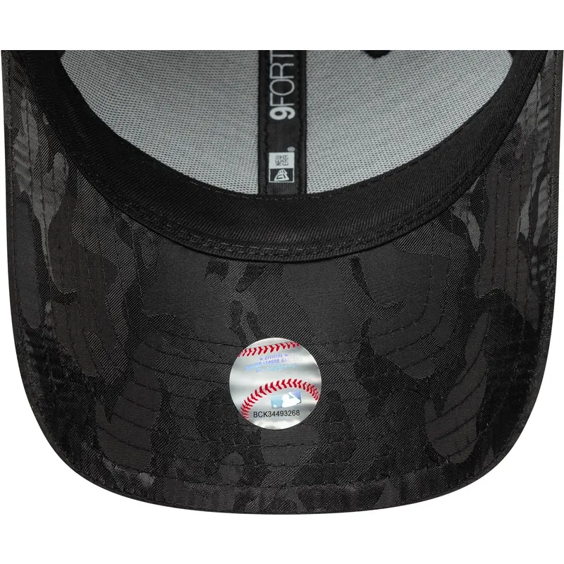 justerbar-sort-camoufle-buet-kasket-9forty-flawless-pin-fra-new-york-yankees-mlb-fra-new-era