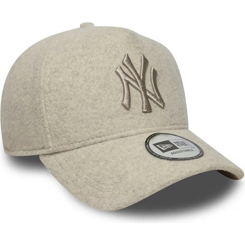 gorra-curva-beige-snapback-con-logo-beige-9forty-e-frame-melton-de-new-york-yankees-mlb-de-new-era