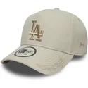 beige-bojd-skarm-snapback-keps-med-beige-logotyp-9forty-e-frame-tonal-icon-av-los-angeles-dodgers-mlb-fran-new-era