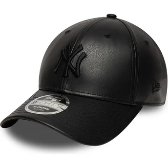 Cappellino nero snapback con visiera curva e logo nero 9FORTY M-Crown PU dei New York Yankees MLB di New Era
