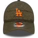 cappellino-verde-con-visiera-curva-regolabile-con-logo-arancione-9twenty-quilted-dei-los-angeles-dodgers-mlb-di-new-era