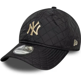 Cappellino curvo nero regolabile con logo beige 9TWENTY Quilted dei New York Yankees MLB di New Era