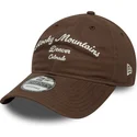 cappellino-curvo-marrone-regolabile-rocky-mountains-9twenty-wordmark-di-new-era